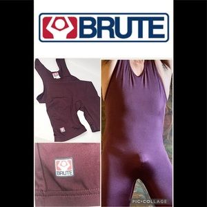 BRUTE WRESTLING SINGLET BURGUNDY SIZE PICTURED ACCORDING TO BRUTE CHART